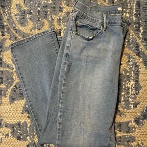 Levi light wash jeans